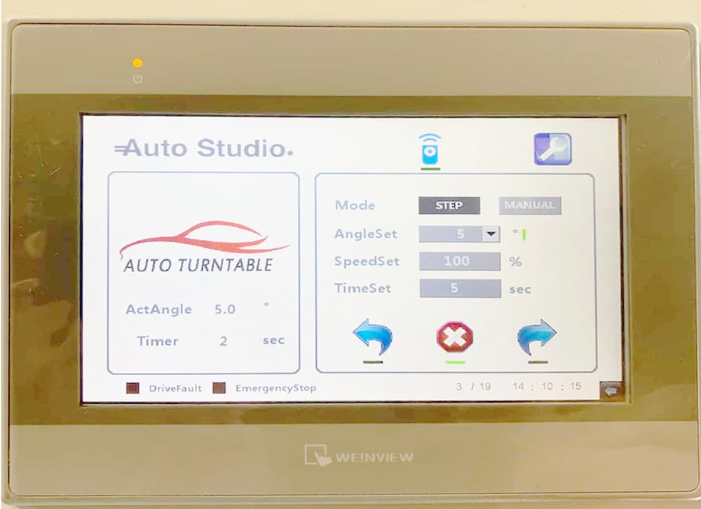 Weinview touchscreen auto studio control interface